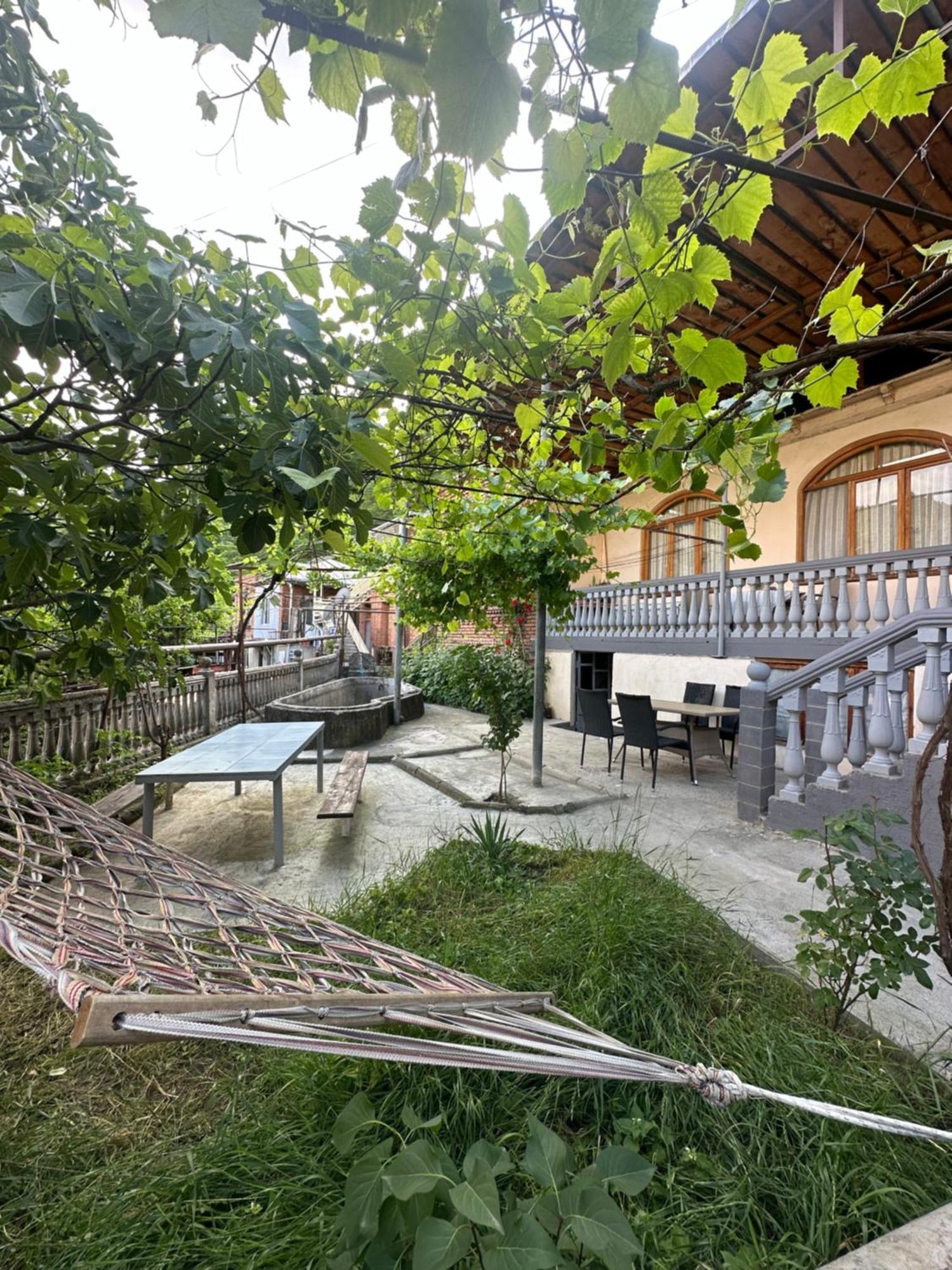 קאחתי Shota'S Guest House מראה חיצוני תמונה